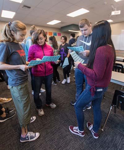 image of students in Spanish class